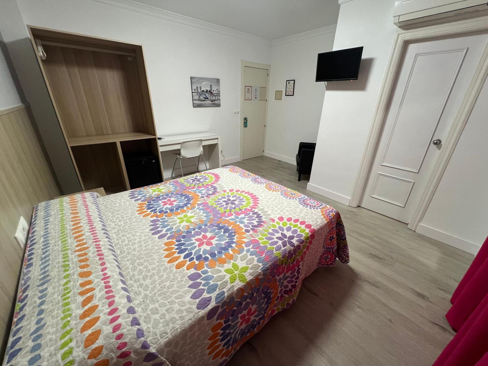 Hotel Dila فيليز-مالاغا المظهر الخارجي الصورة